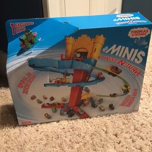 NWT Thomas minis twist-n-turn